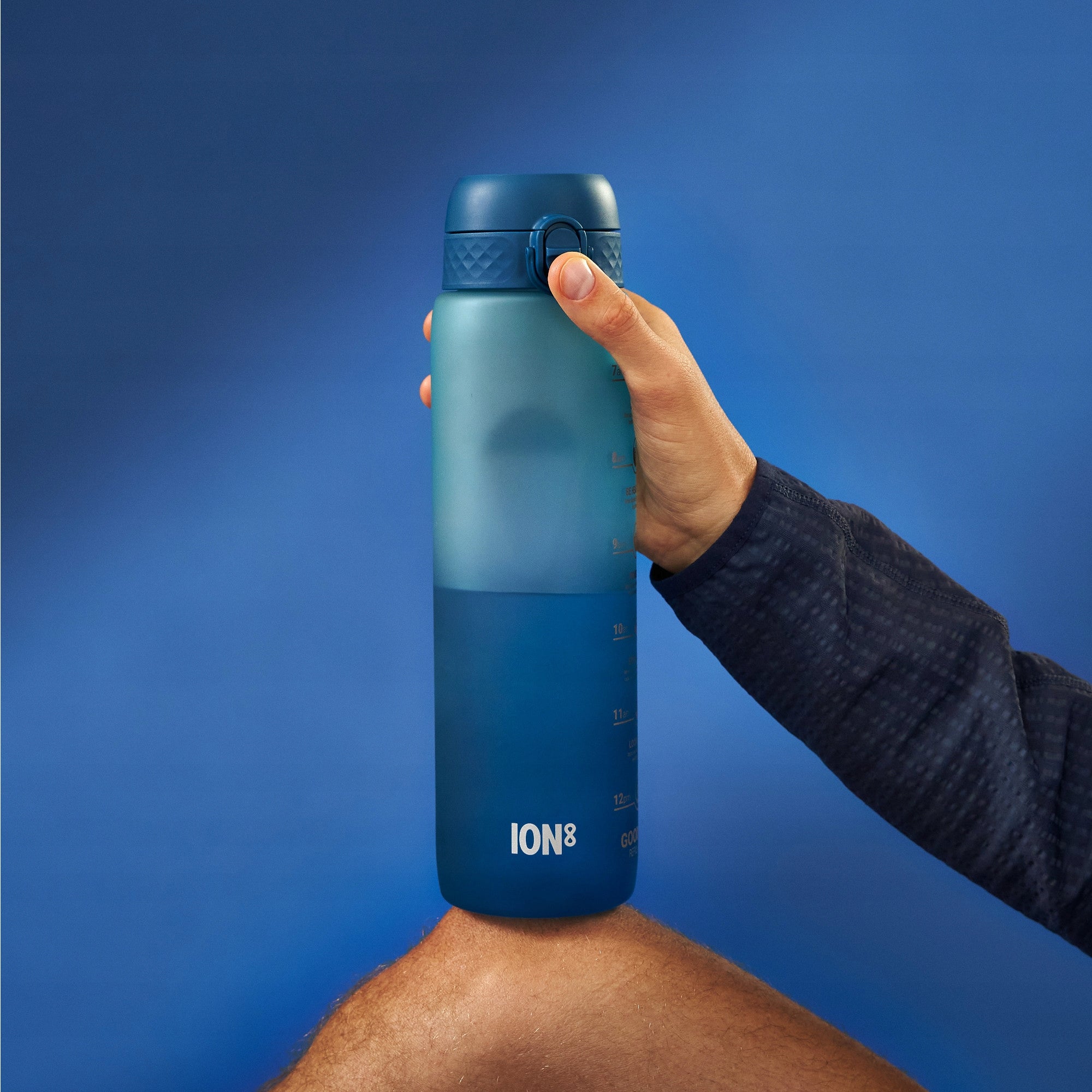 LARGE WATER BOTTLE -ATEST PZH MOTIVATOR MOTIVATING TO DRINK WATER BLUE ION8 1 L Packaging status original