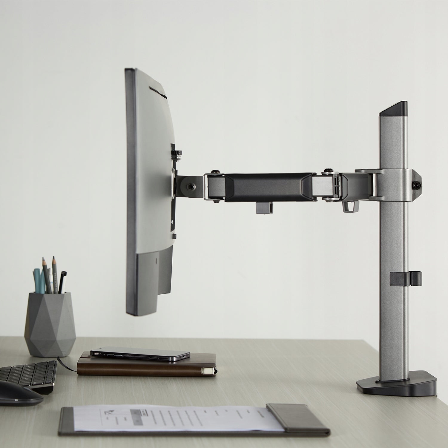 LCD LED MONITOR HOLDER 17-32'' 9kg BYDGOSZCZ Brand no brand