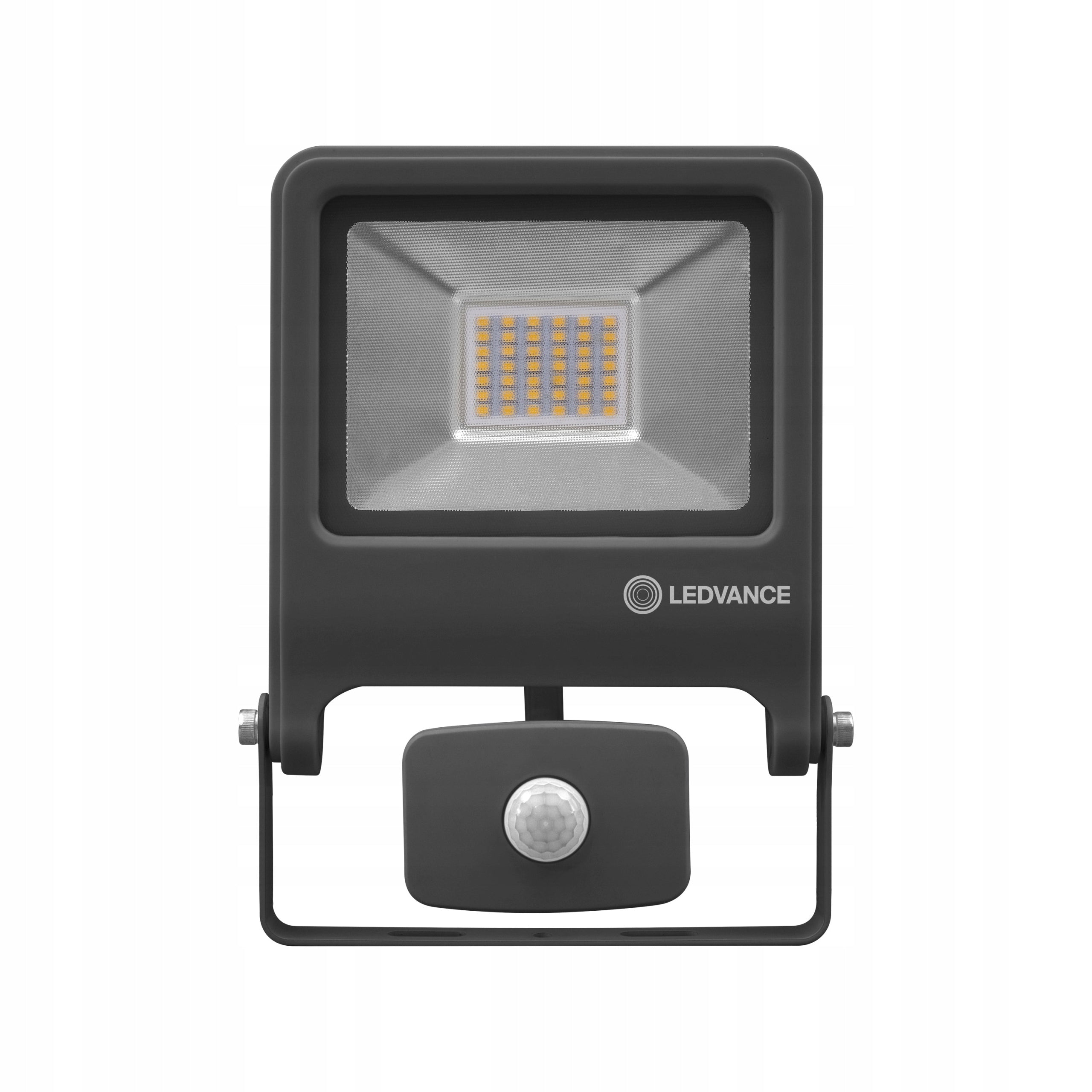 LED FLOODLIGHT 30W 840 FLOOD LEDVANCE SENSOR 2700LM IP44 Batteries included no