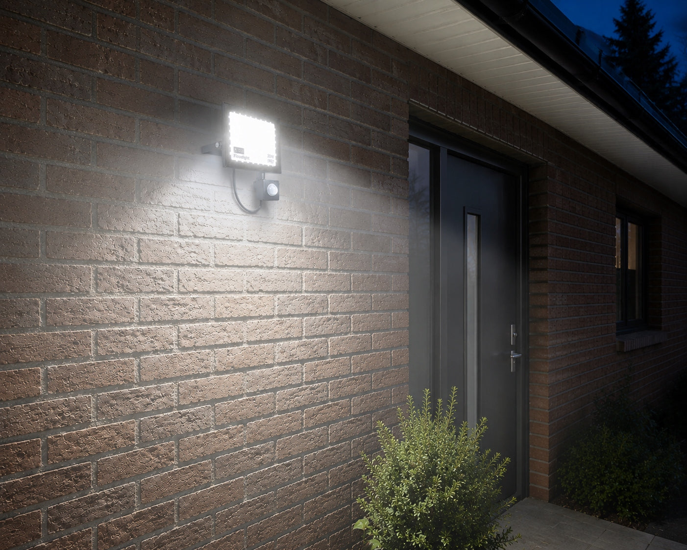 LED LAMP WITH MOTION SENSOR 30W HALOGEN Floodlight IP67 REFLECTOR Packaging status original