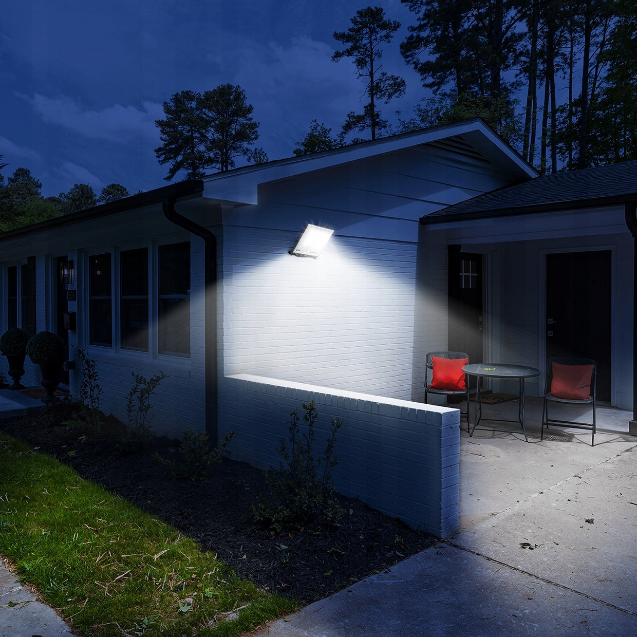 LED Network Floodlight Halogen Spotlight Large Bright Strong Water Resistant 100W Packaging status original