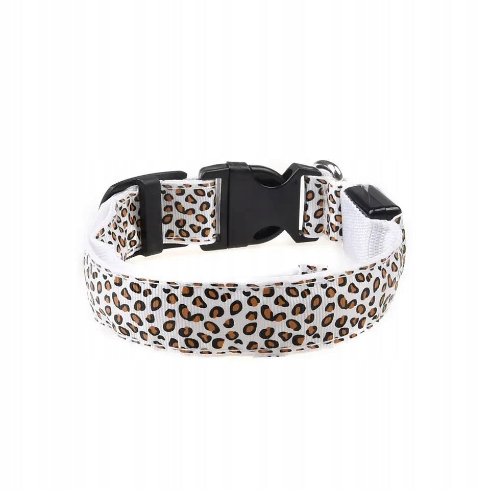 LED Obojek pro psa vzor Leopard /Červená, XS Manufacturer code DM560