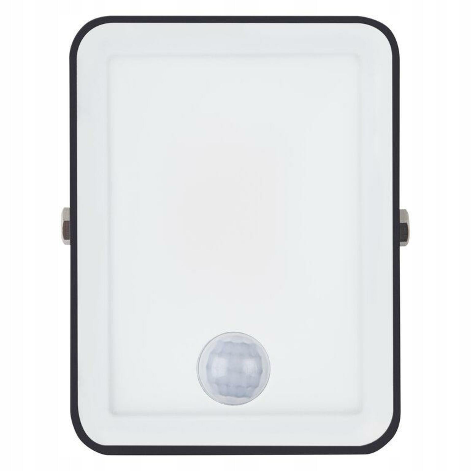 LEDVANCE LED reflektor Floodlight 10W 4000K, čidlo, IP65, černý, 900 lm Batteries included no