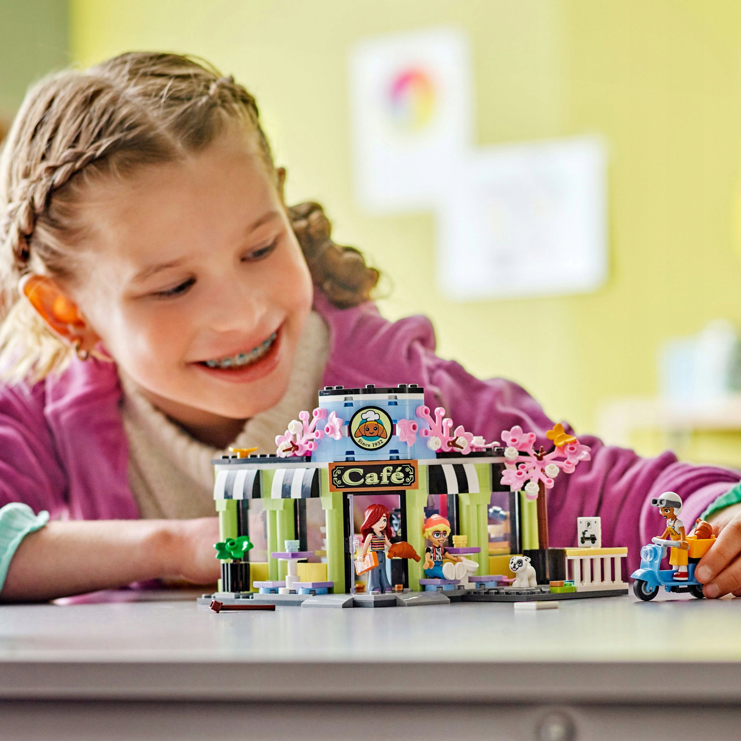 LEGO Friends Cafe in Heartlake 42618 EAN (GTIN) 5702017589381