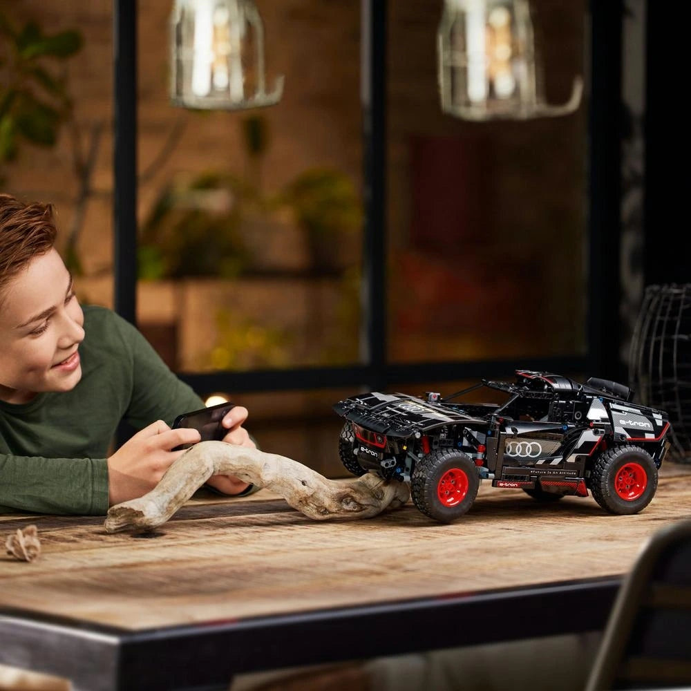 LEGO Technic 42160 Audi RS Q e-tron Product number 42160