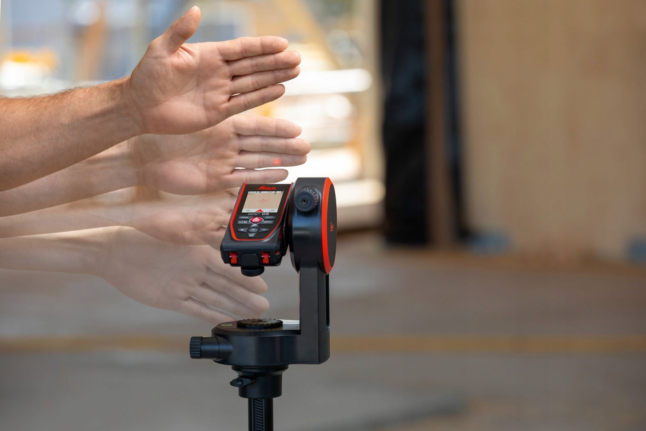 LEICA DISTO D5 LASER RANGE FINDER Measurement accuracy (+/- mm) 1