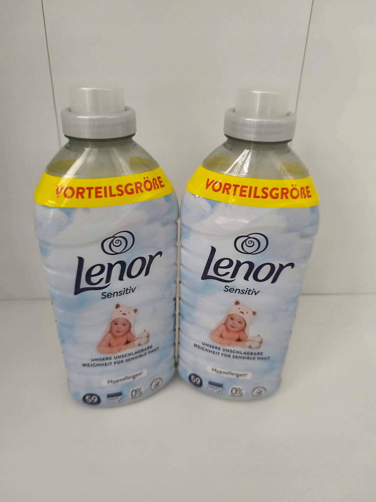 LENOR SOFTENER 2× 1,23 L – MULTIPACK