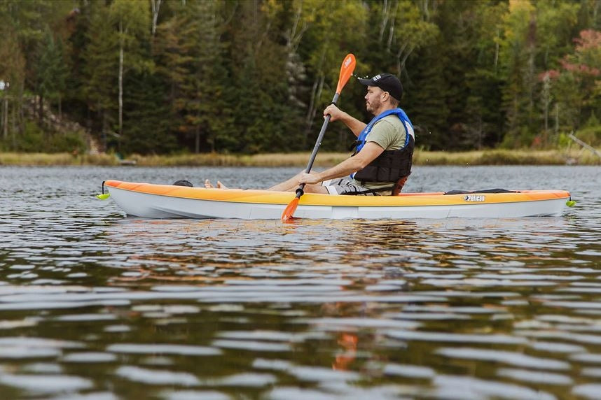 LIGHT STABLE SINGLE KAYAK SIT ON TOP SENTINEL 100X PELICAN Brand Pelican