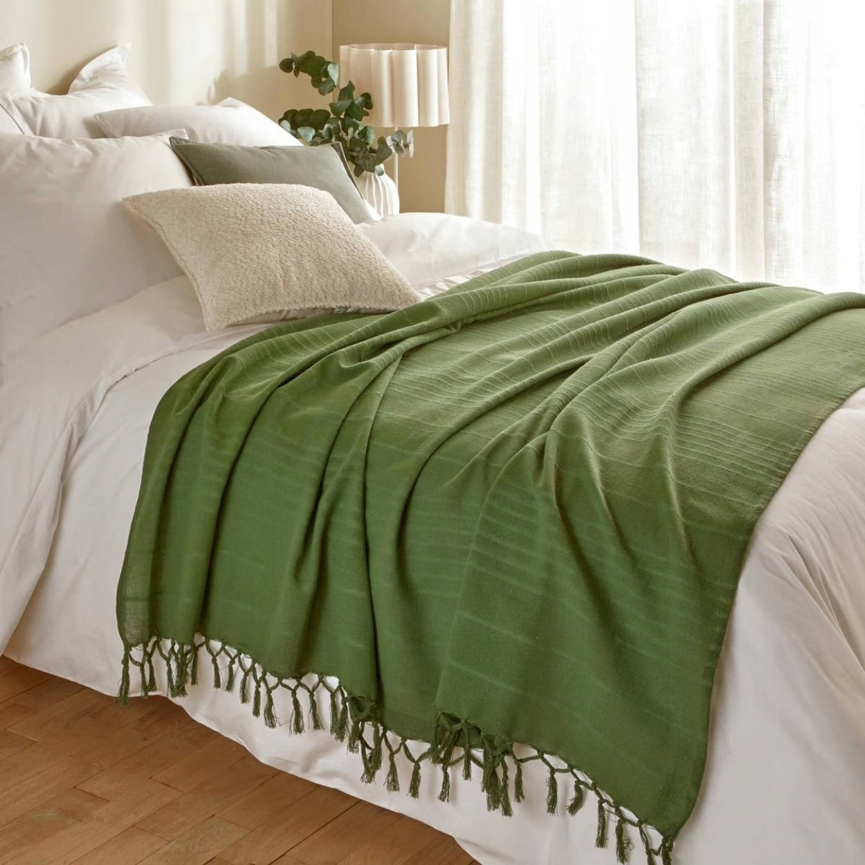 Large Bedspread 160 x 220 cm KHAKI cotton blanket soft tassels Brand Atmosphera