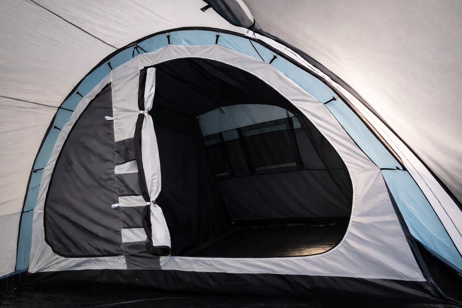 Large High Tent VENTURA XXL SleepWell 5 person 5000mm VIBRA CAMPING Model Ergesund 5 Plus