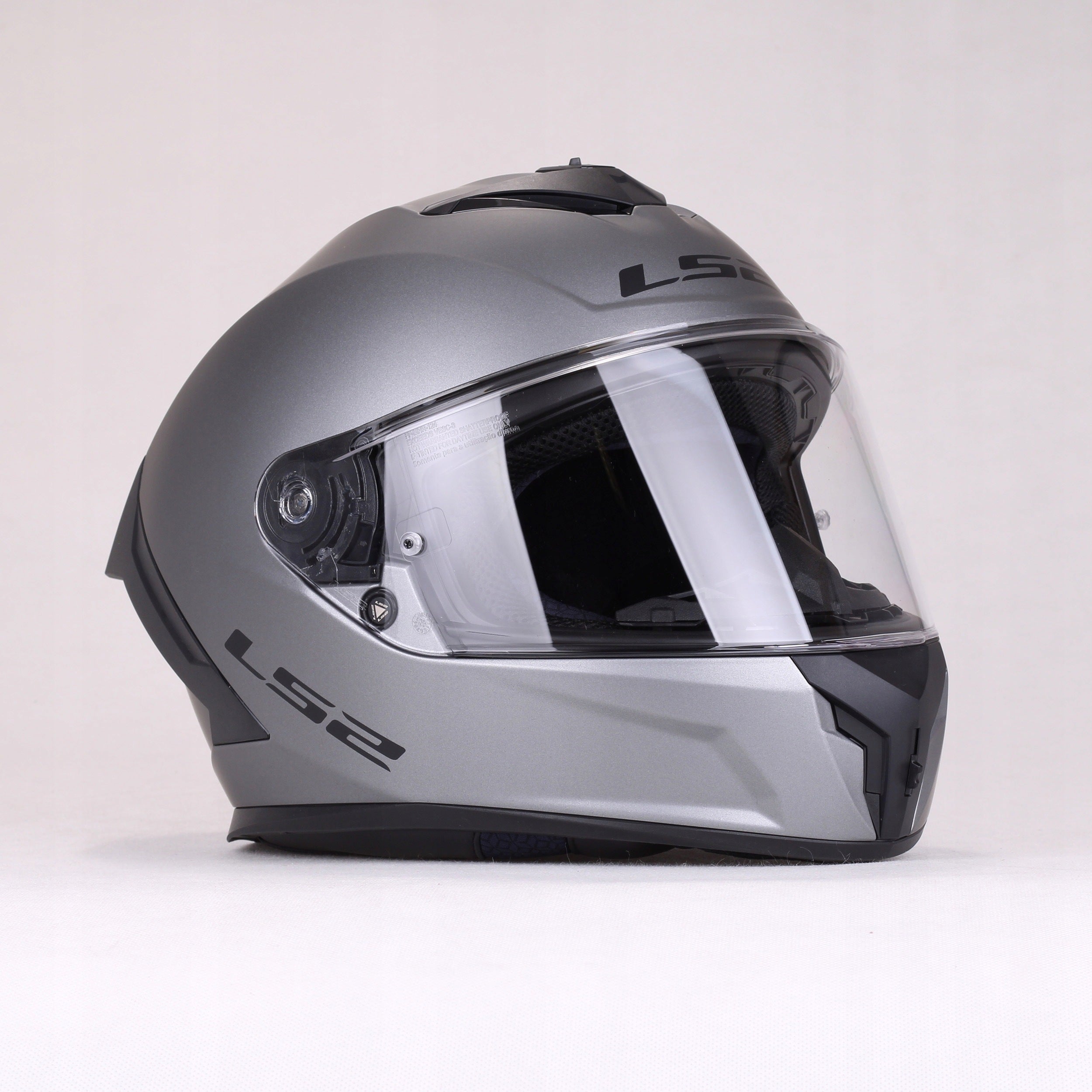 Large Motorcycle Integral Helmet LS2 Rapid III FF820 Titanium Mat For Motorcycle Packaging status original