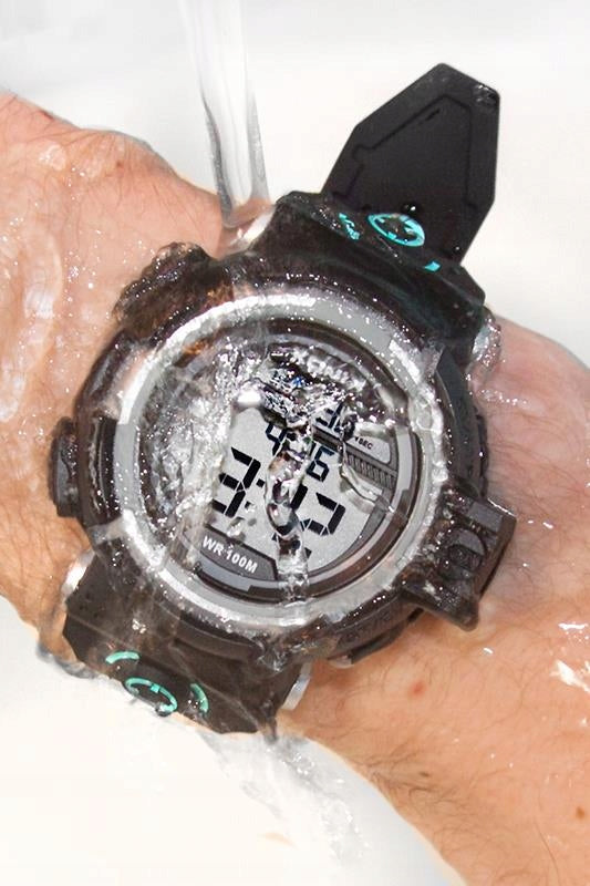 Large Youth Watch Large LCD XONIX 10ATM Case material synthetic material