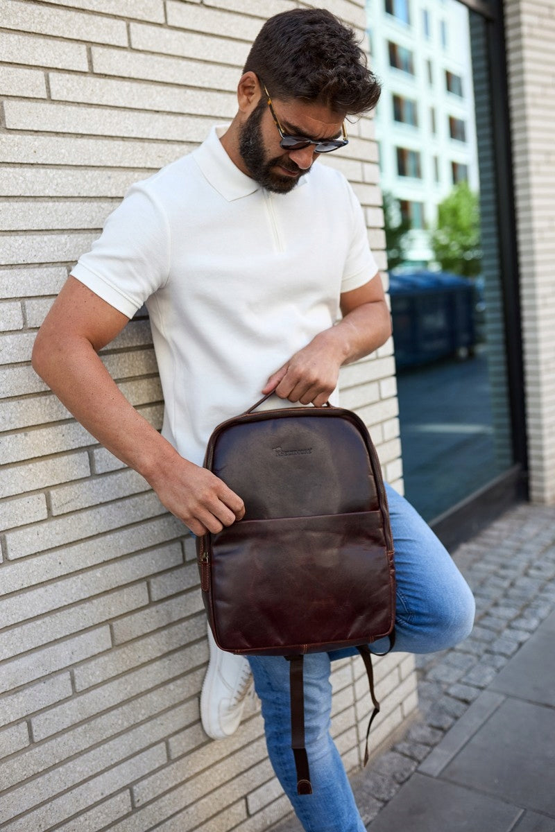 Leather laptop backpack 15,6 business large A4 roomy brown premium Packaging status original