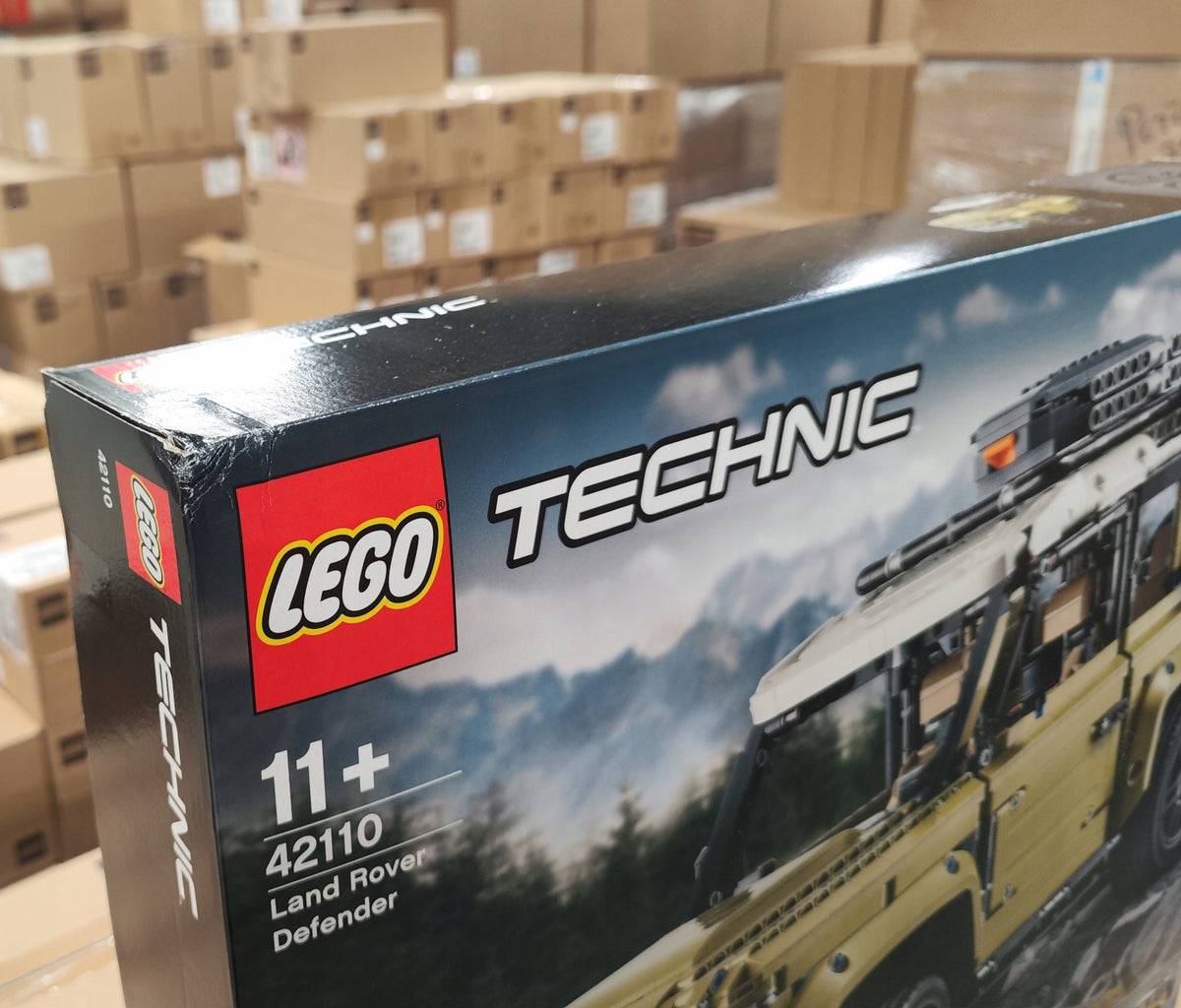 Lego Technic Land Rover Defender SUV 42110 (((( promáčklá krabice )))) Product number 42110