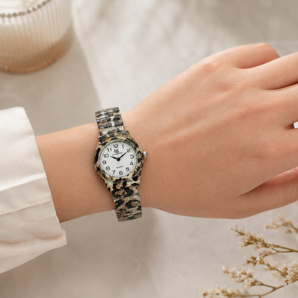 Leopard Watch Small Lightweight Women's Elastic Bracelet Packaging status original
