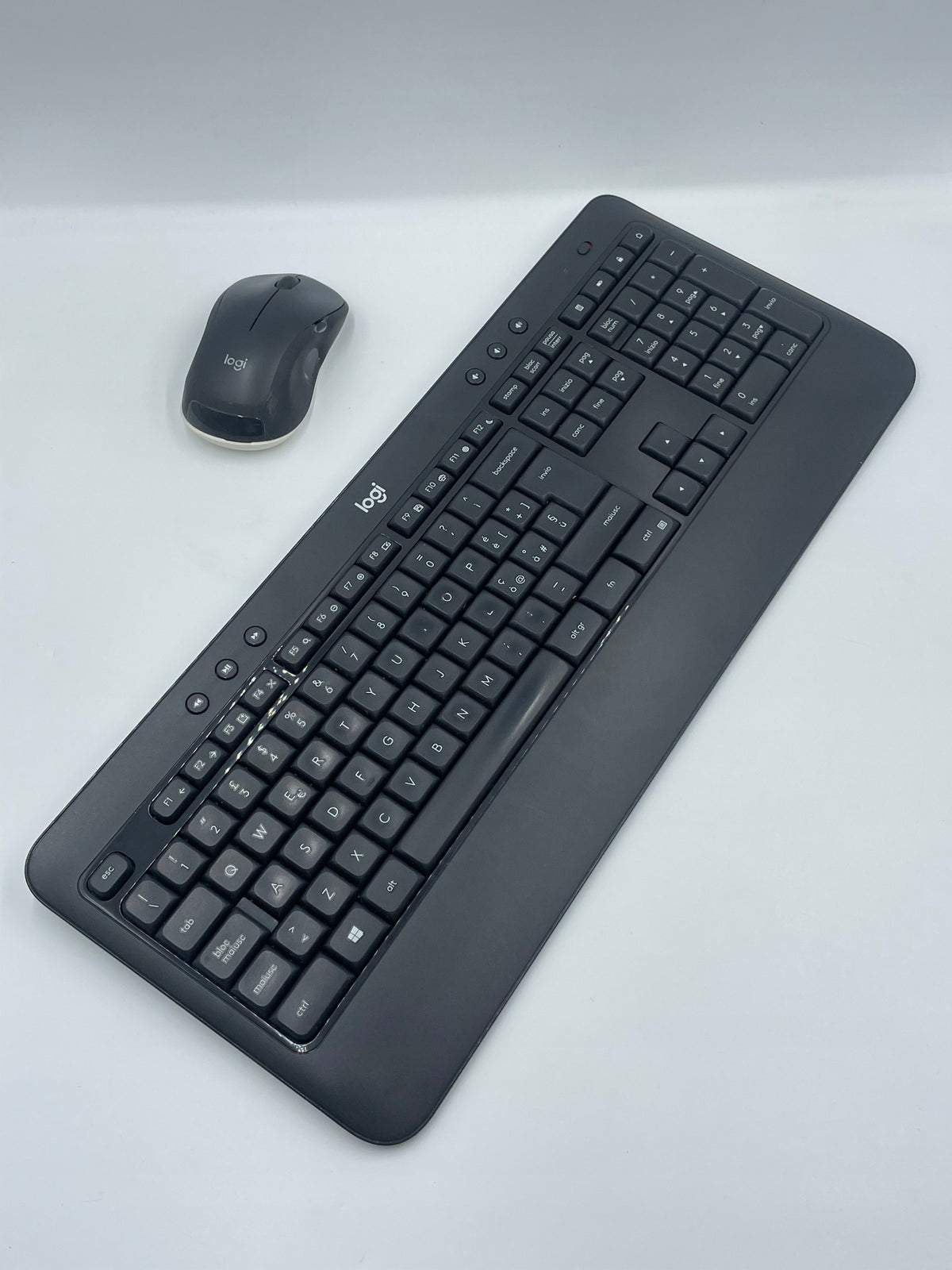 Logitech 920-008679 Keyboard Included Mouse Universal USB QWERTY