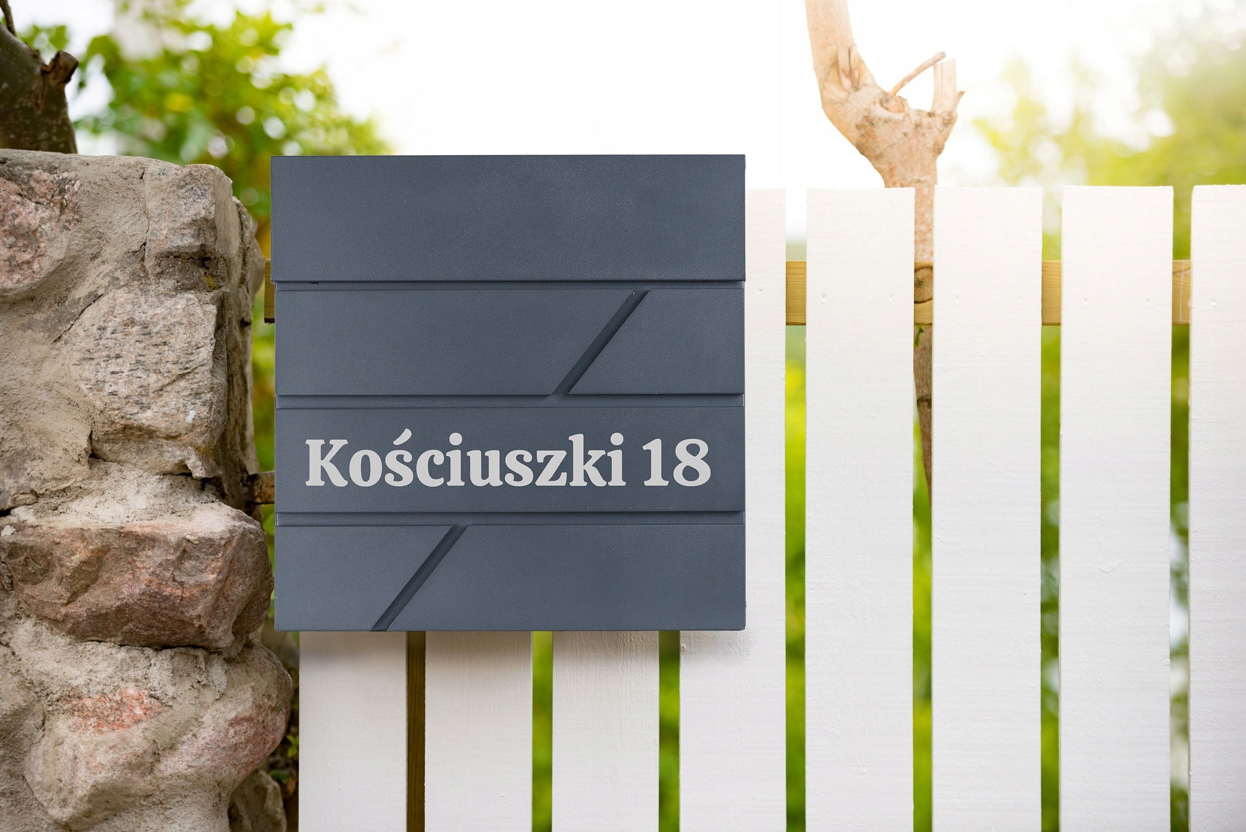 MAILBOX FOR LETTERS MAIL WITH NEWSPAPER HOUSE NUMBER STREET NAME Box type with a newspaper holder