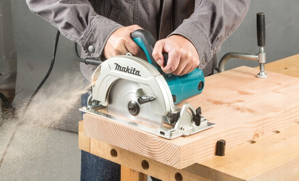 MAKITA HAND CIRCULAR SAW 1600W 185MM HS7611 Batteries included no