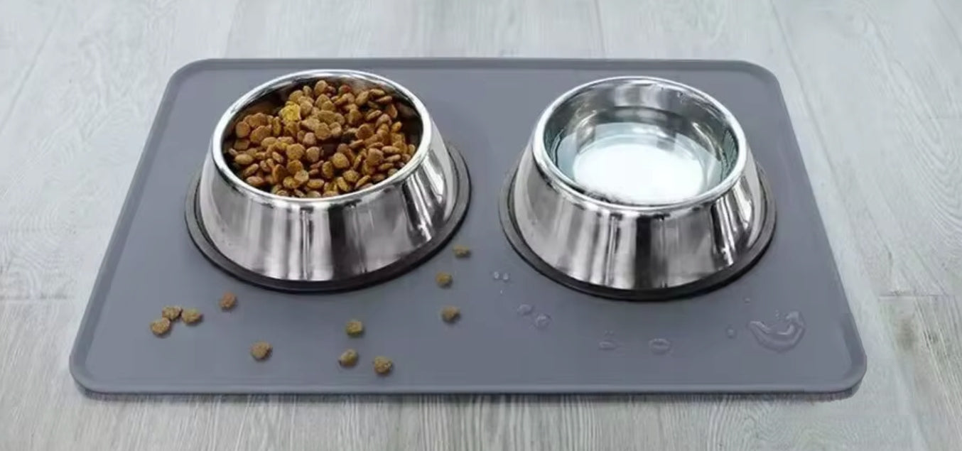MAT CAT DOG BOWL PAD SILICONE 60x40 cm SOFT DURABLE Trade name MATA 60x40 cm biała przezroczysta