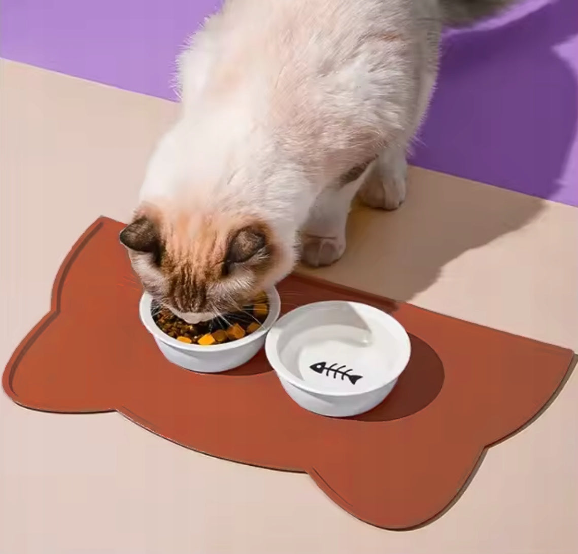 MAT DOG BOWL PAD CAT SILICONE SAFE RIM 44x24 cm Brand DKM