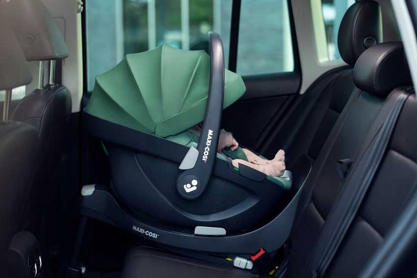 MAXI COSI PEBBLE 360 CHILD CAR SEAT SWIVEL CARRIER 360 Weight category 0-13 kg