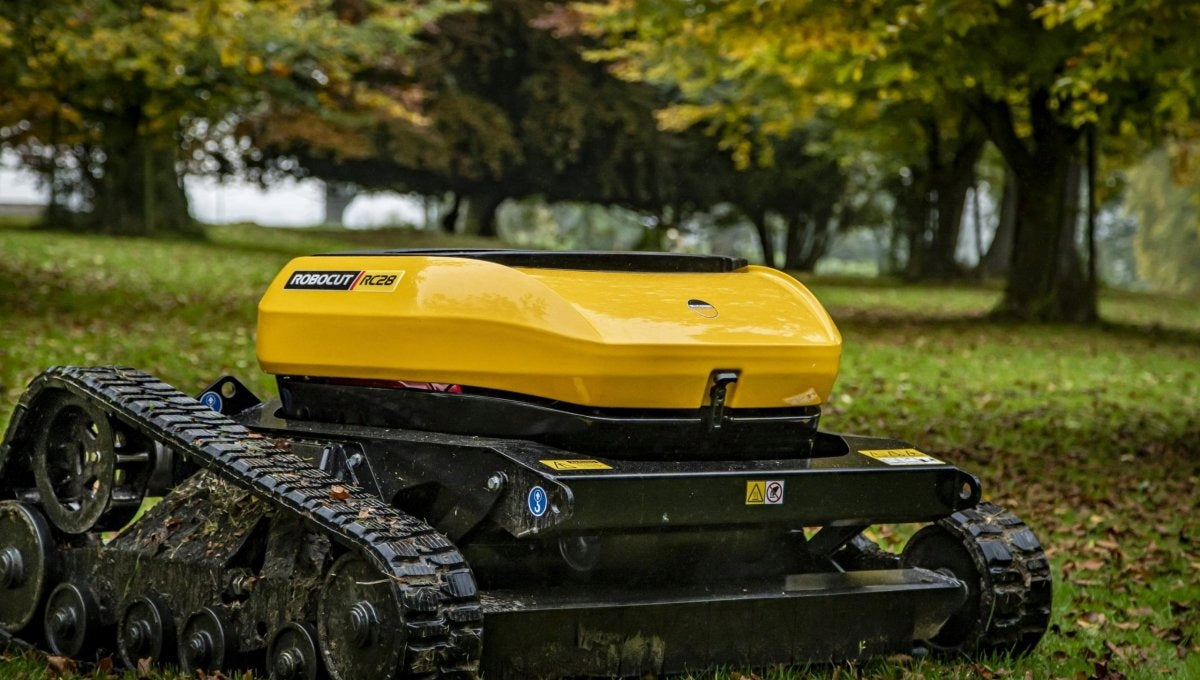 MCCONNEL ROBOCUT S300 Mowing performance 250 m²
