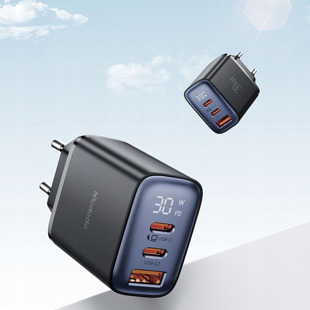MCDODO FAST CHARGER FOR IPHONE 2XUSB-C 1XUSB PD 30W LED METER Packaging status original