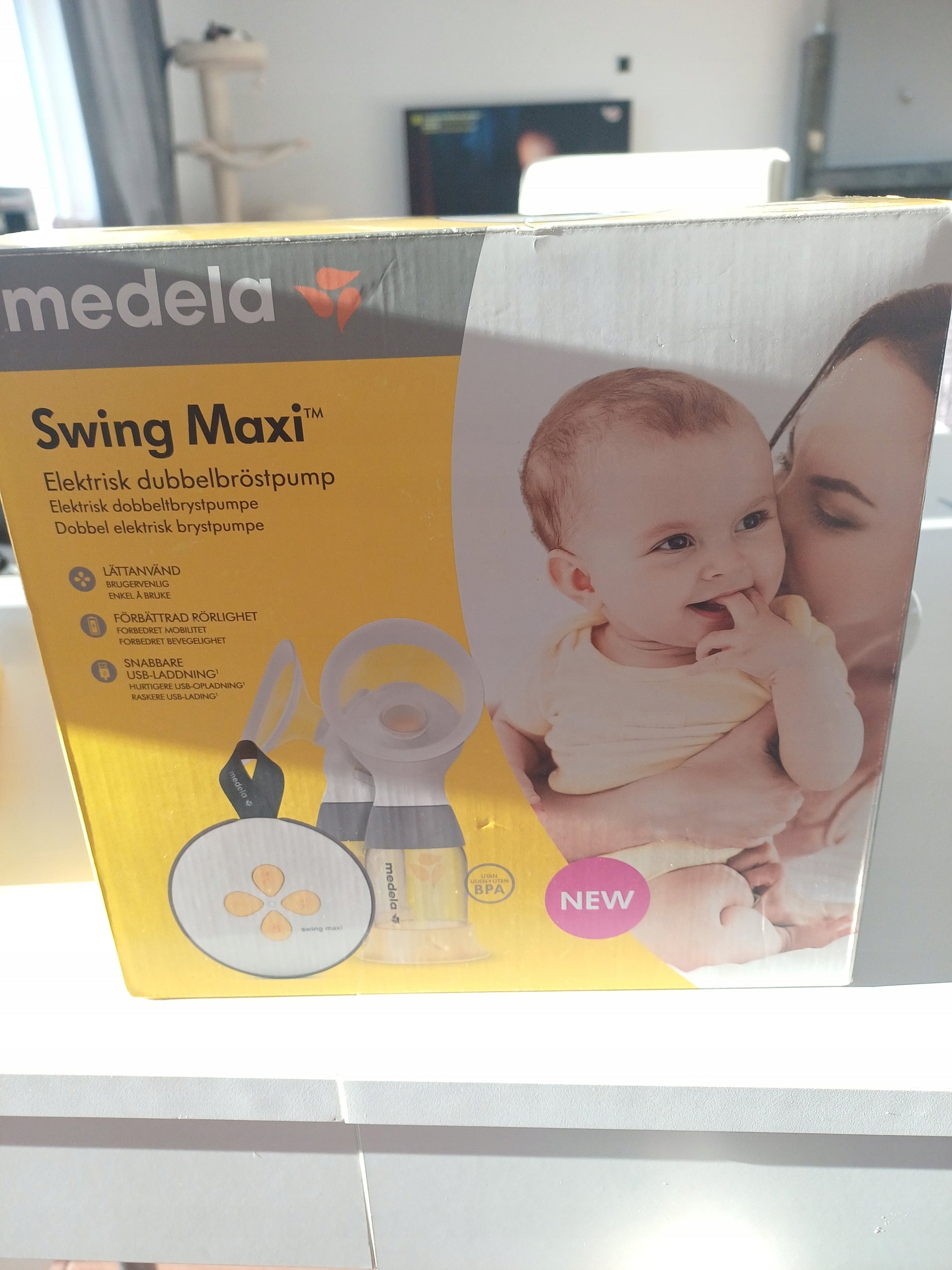 MEDELA - SWING MAXI DOUBLE ELECTRIC BREAST PUMP Packaging status original