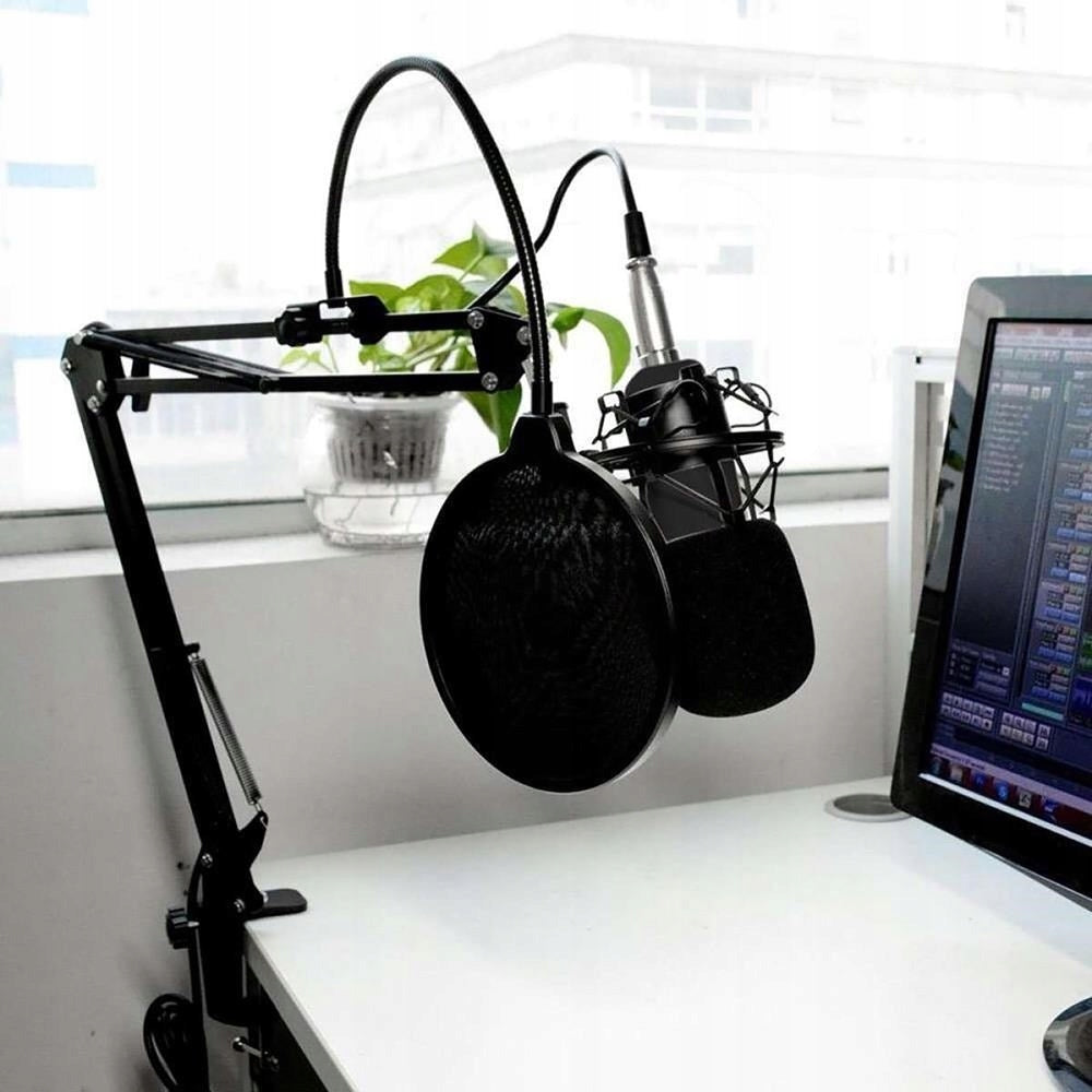MEDIA-TECH DIRECTIONAL CONDENSER MICROPHONE WITH ACCESSORY KIT SILVER Packaging status original