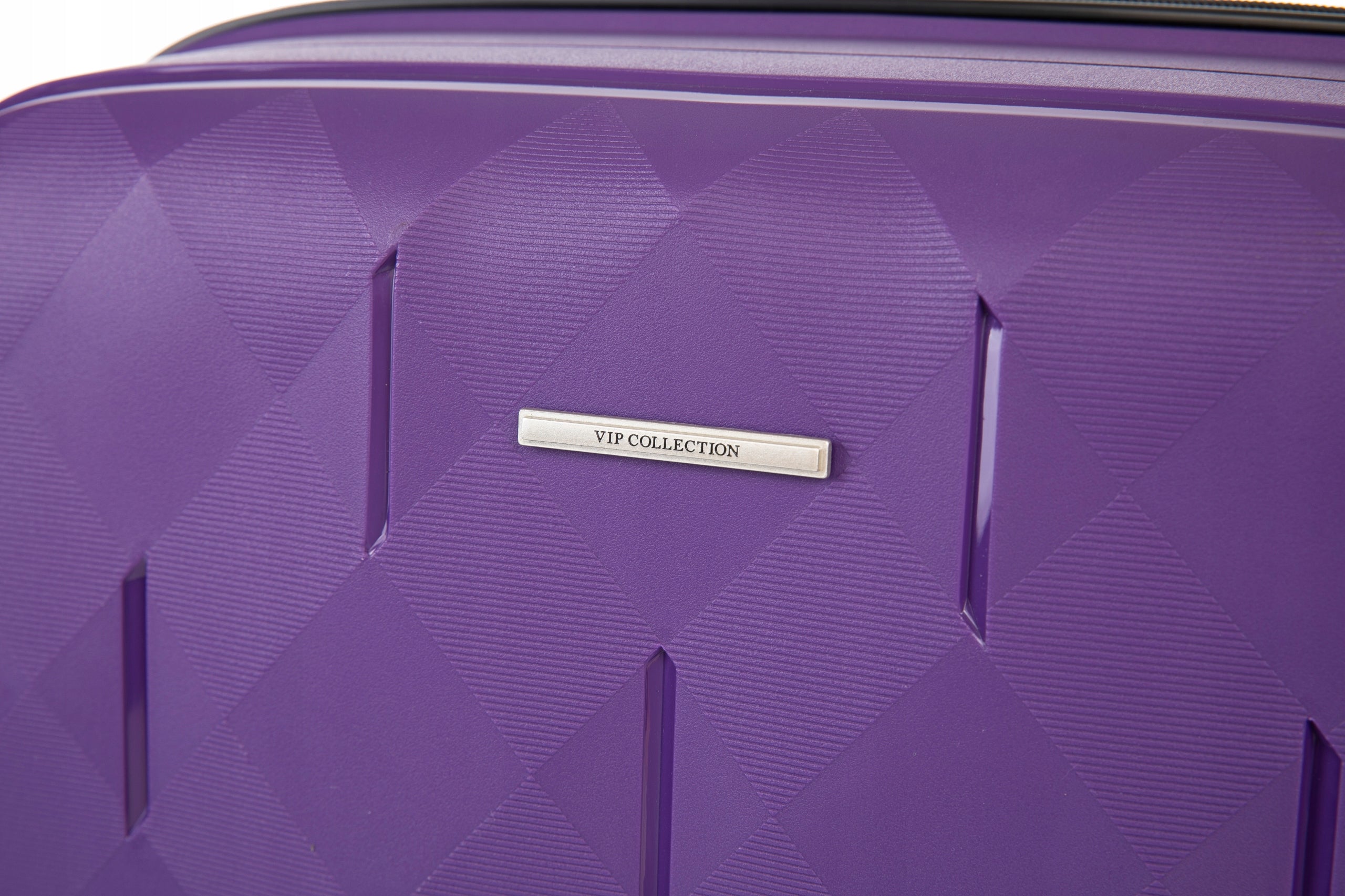 MEDIUM TRAVEL SUITCASE ON WHEELS HARD 24" POLYPROPYLENE CAPRI VIOLET EAN (GTIN) 5903039528024