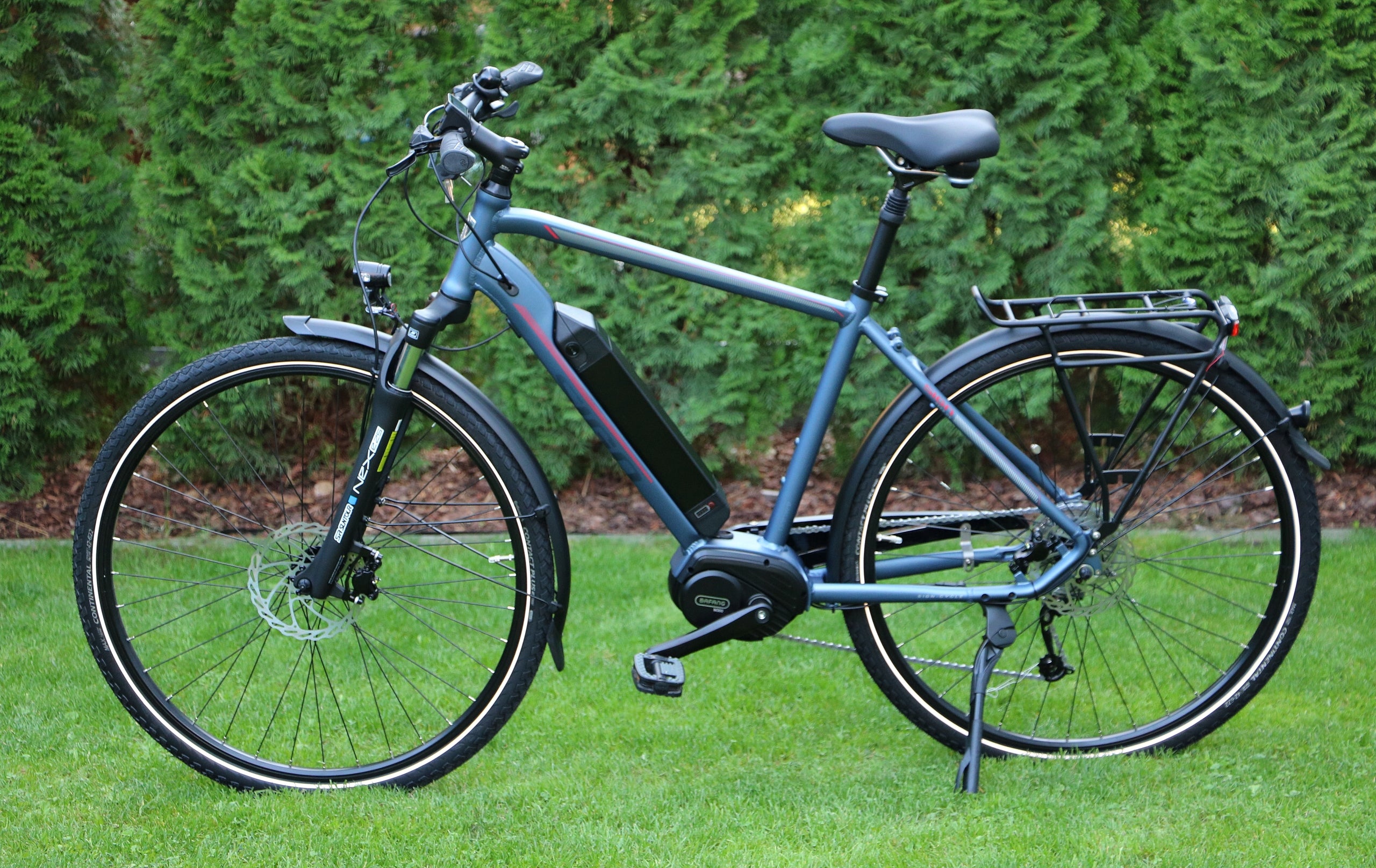MEN'S ELECTRIC BIKE 28" TREKKING BAFANG MOTOR 80 NM RANGE 80 KM Foldability partially assembled, calibrated