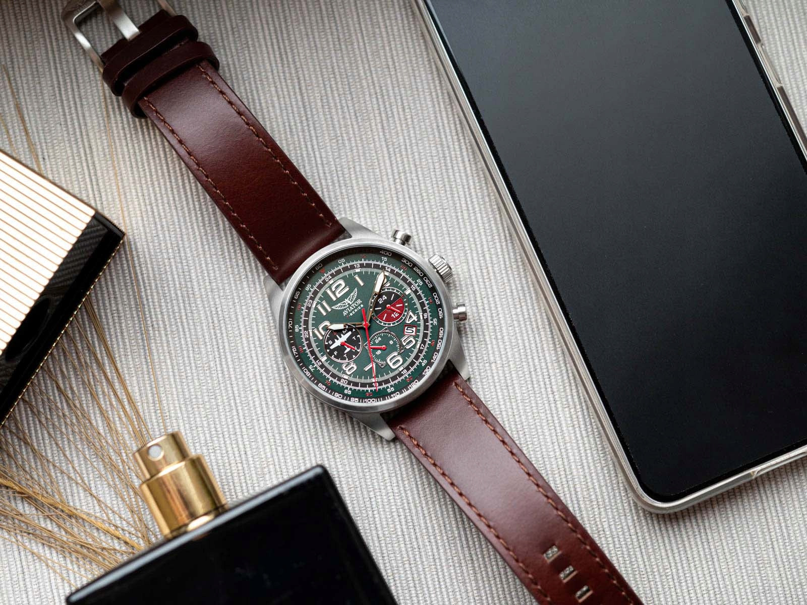 MEN'S WATCH AVIATOR AVW81768G438 F-SERIES DATE ON STRAP Packaging status original