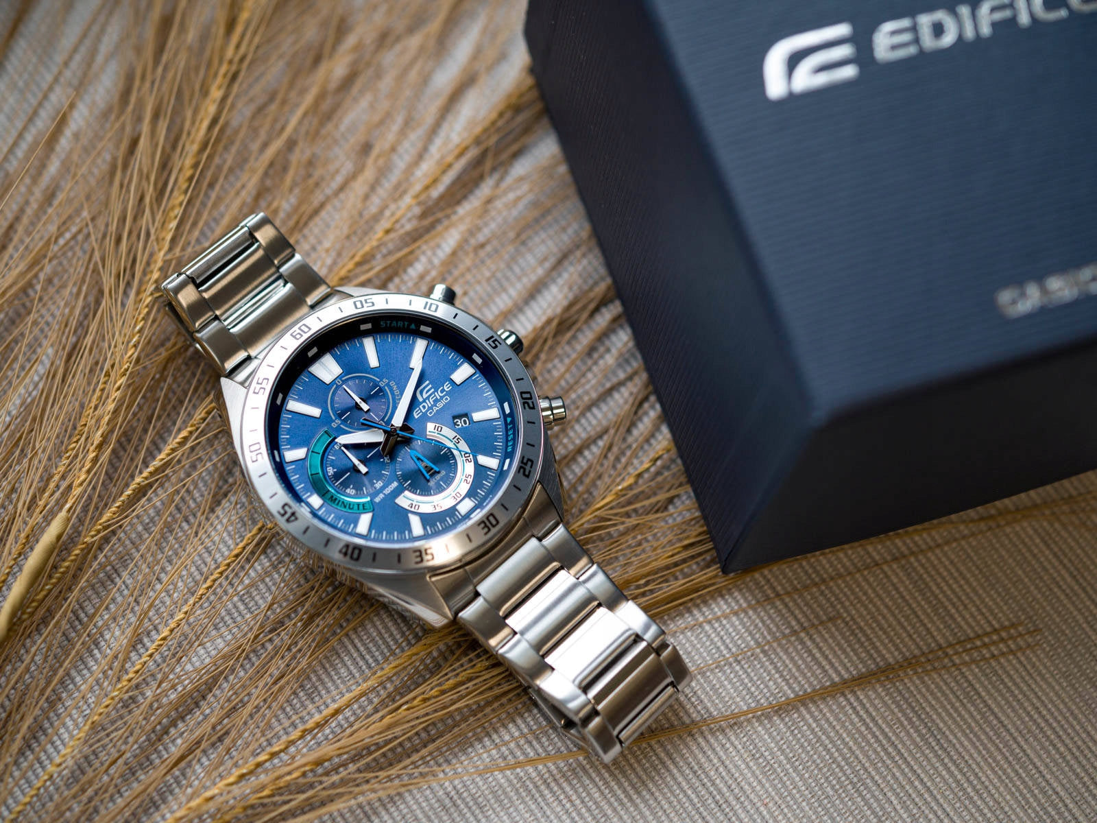 MEN'S WATCH CASIO EFV-620D-2AVUEF EDIFICE DATA Batteries included yes