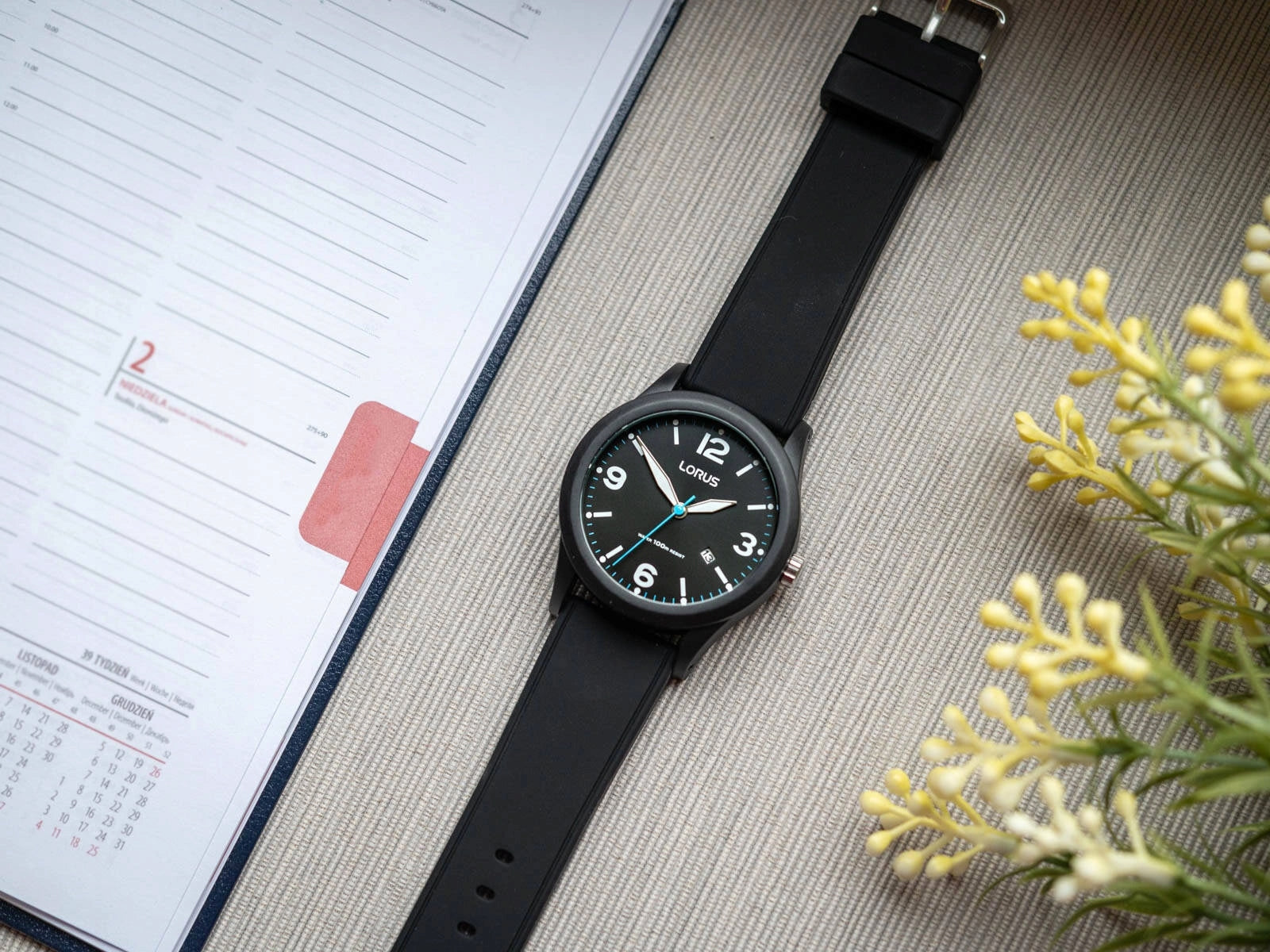 MEN'S WATCH LORUS RH949LX5 FOR SWIMMING WITH DATE ON STRAP BLACK Batteries included yes