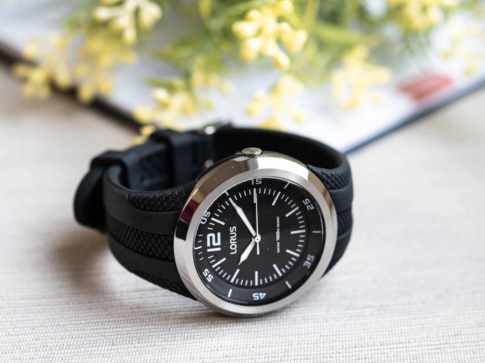 MEN'S WATCH LORUS RRX17EX9 BLACK ON NEOBRITE STRAP WATERPROOF 100M Batteries included yes