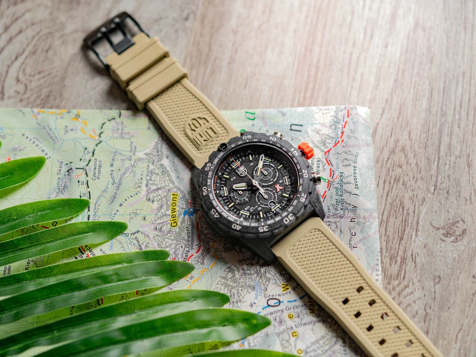 MEN'S WATCH LUMINOX XB.CG49 BEAR GRILLES SURVIVAL CHRONO DIVER BEIGE Packaging status original