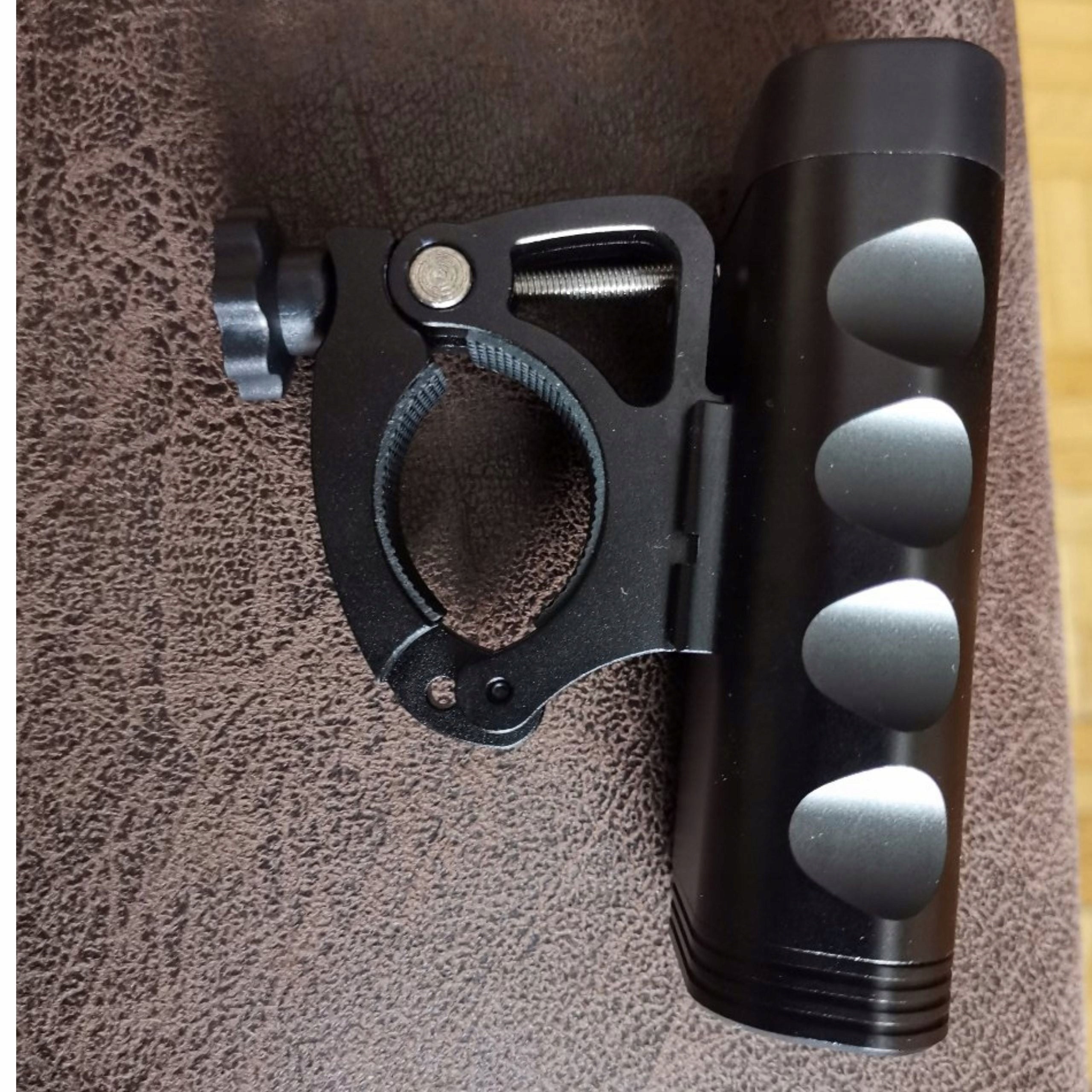 METAL HOLDER FOR BICYCLE LIGHT SPECTER QUATTRO GENIUS XPG750 900 PRO For flashlight