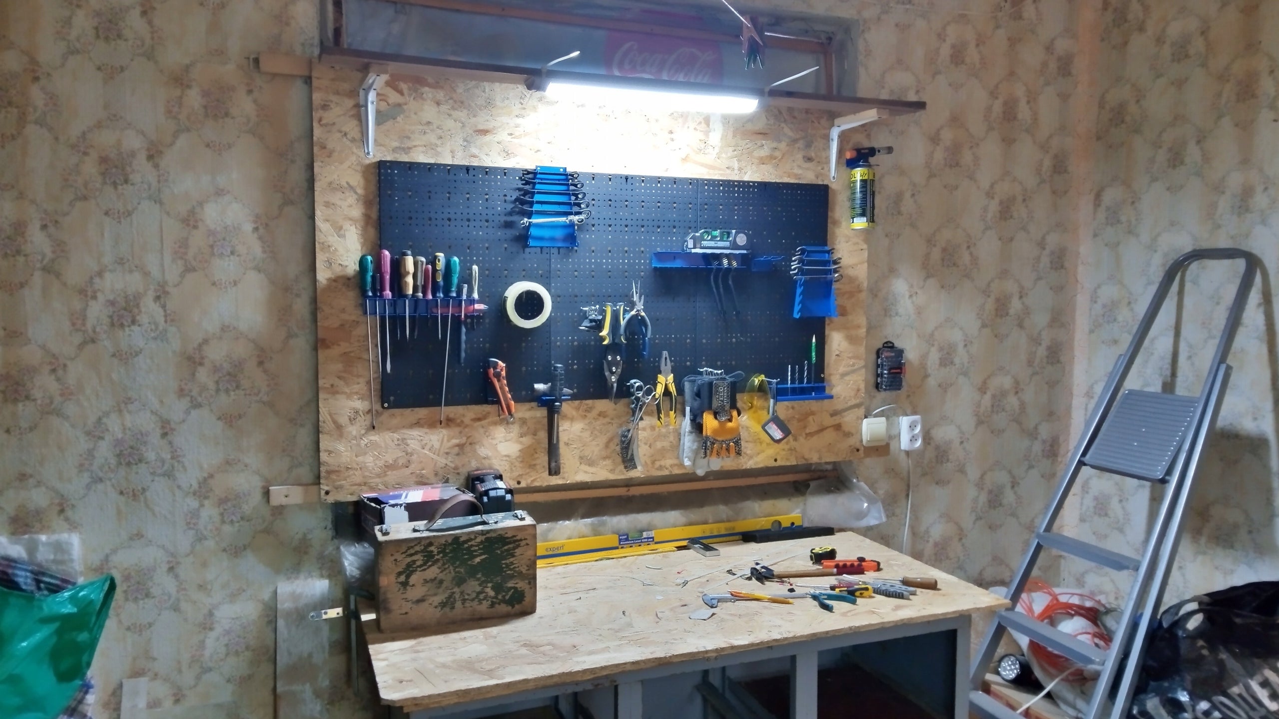 METAL WORKSHOP TOOL BOARD +17 UCHW. Product height 58 cm