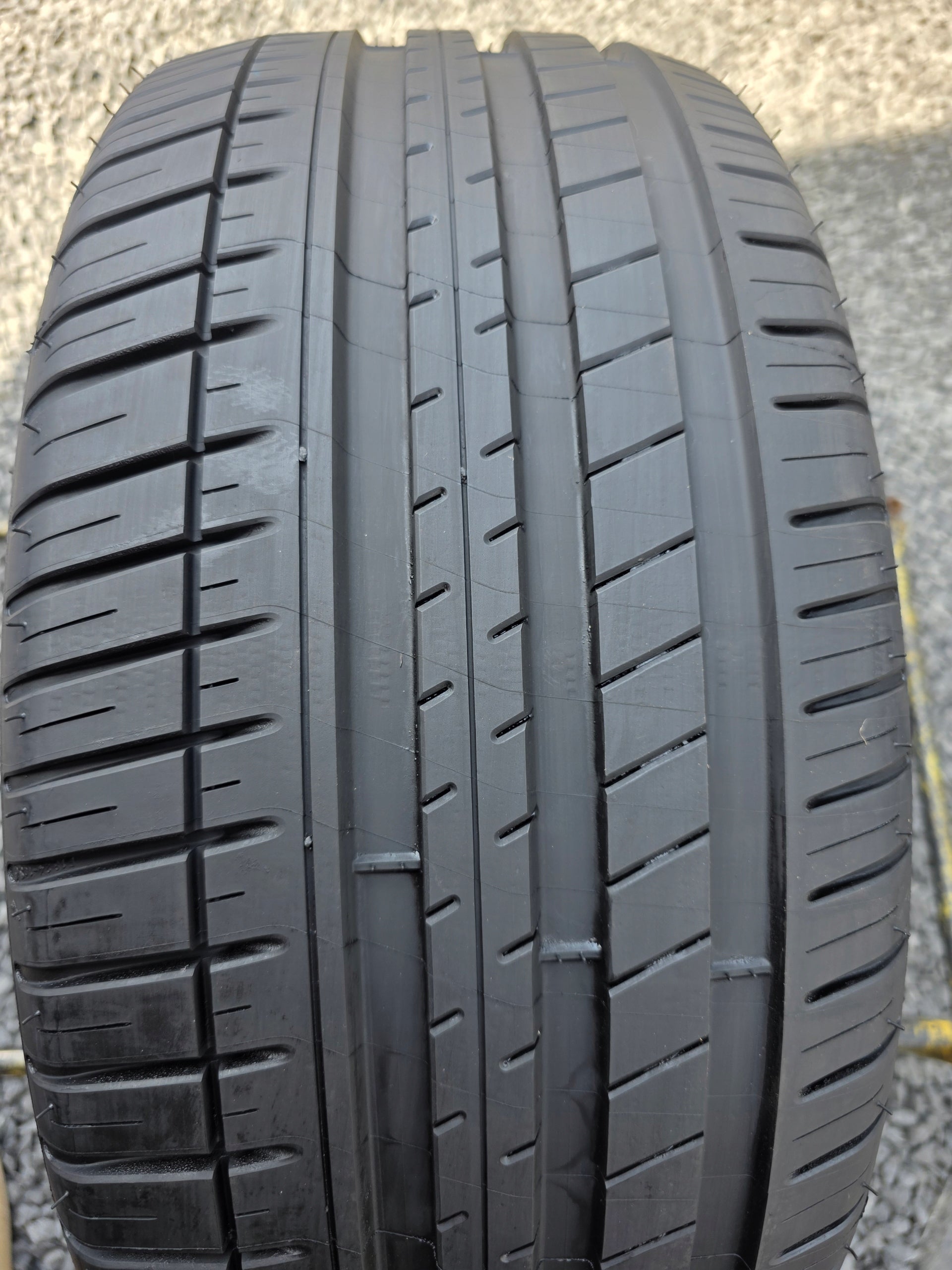 MICHELIN PILOT SPORT 3 245 40 19
