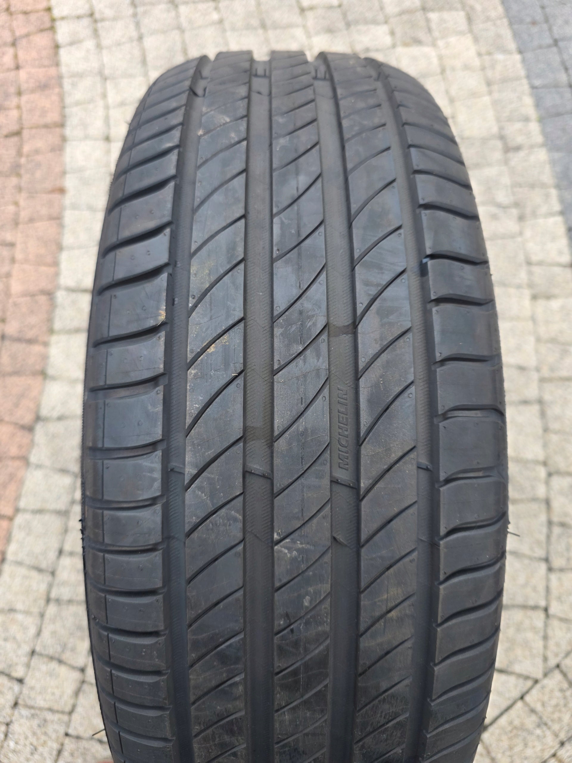 MICHELIN PRIMACY 4+ 215 60 16