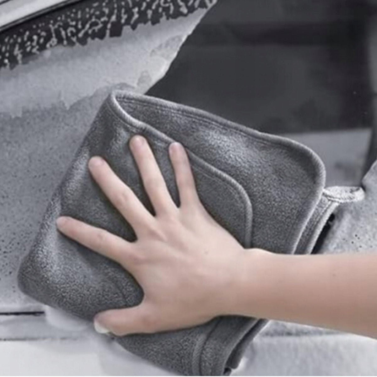 MICROFIBER TOWEL 400g FOR WASHING CAR PAINT DRYING CARS 60x30cm Manufacturer code PUSZYSTY RĘCZNIK Z MIKROFIBRY FLUFFY