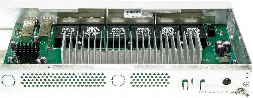 MIKROTIK ROUTERBOARD RTB-CSS326-24G-2S+RM RJ-45 EAN (GTIN) 4752224002334