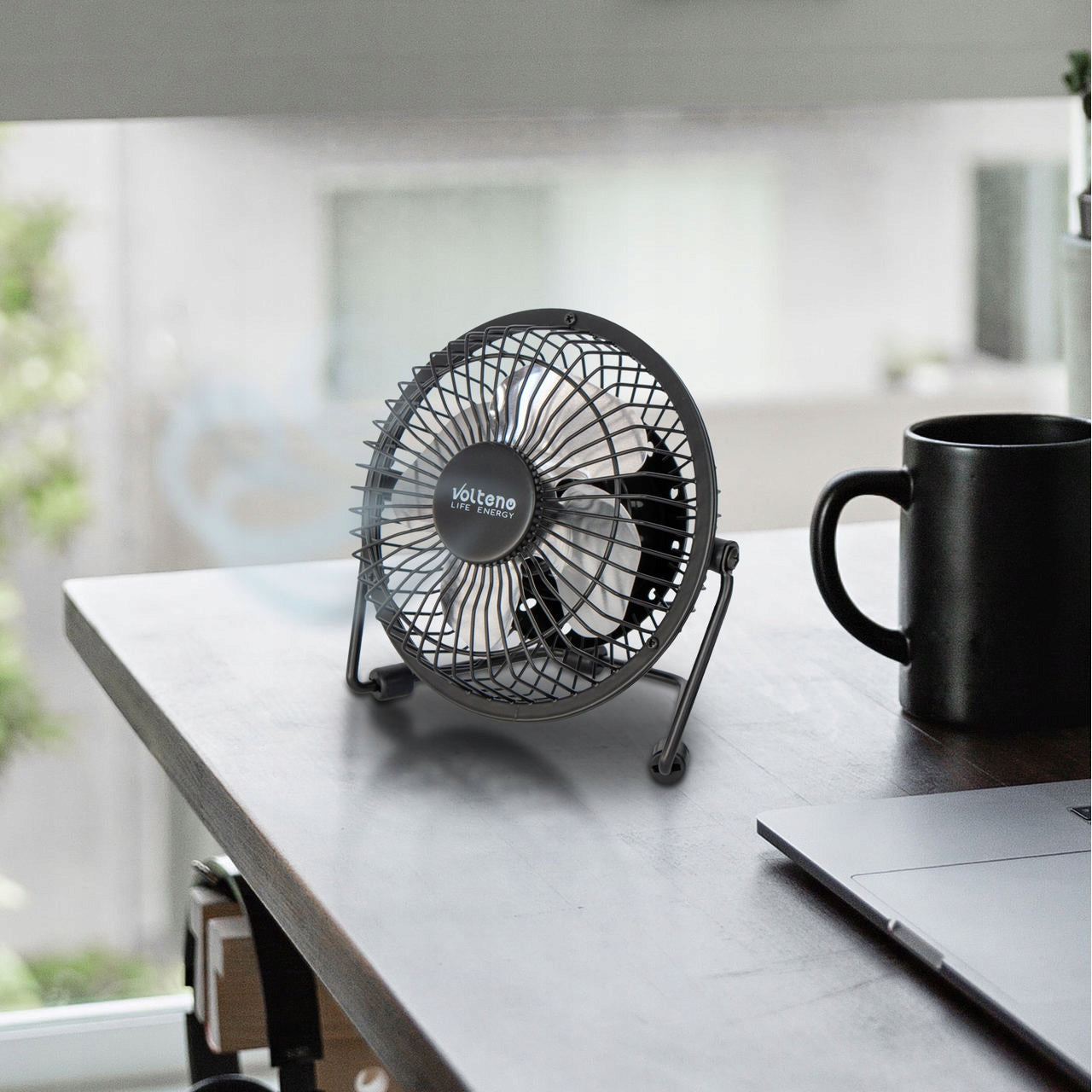 MINI DESK FAN VOLTENO USB BLACK 2,5W VO0659 Brand Volteno