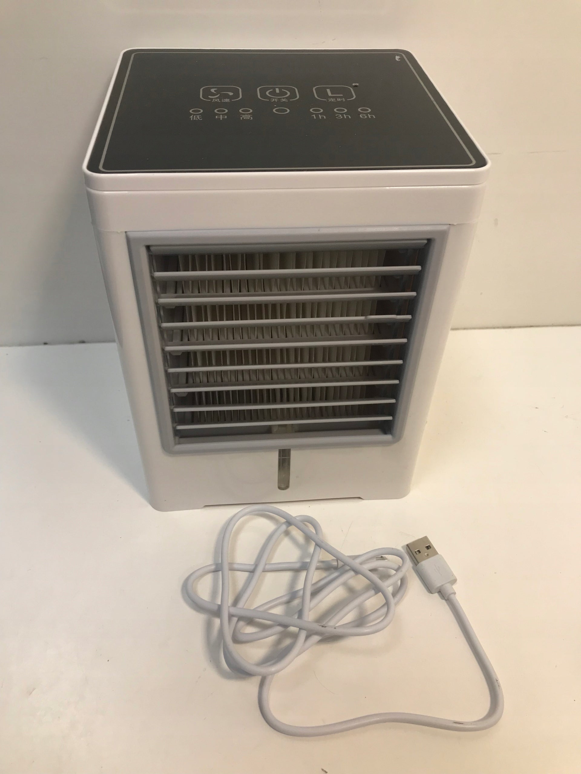 MINI PORTABLE AIR CONDITIONER 475ML 6W - COMPACT, EFFICIENT, MULTIFUNCTIONAL Brand no brand