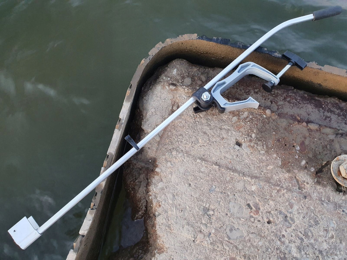 MISTRALL HANDLE FOR FIXING THE SONAR ON THE BOAT Manufacturer code AM-6008463