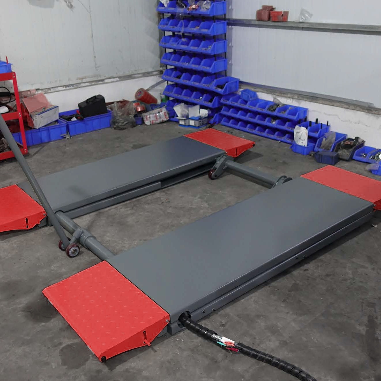 MOBILE SCISSOR LIFT WELL KRAFT M30E 230 V Manufacturer code 008859/230V