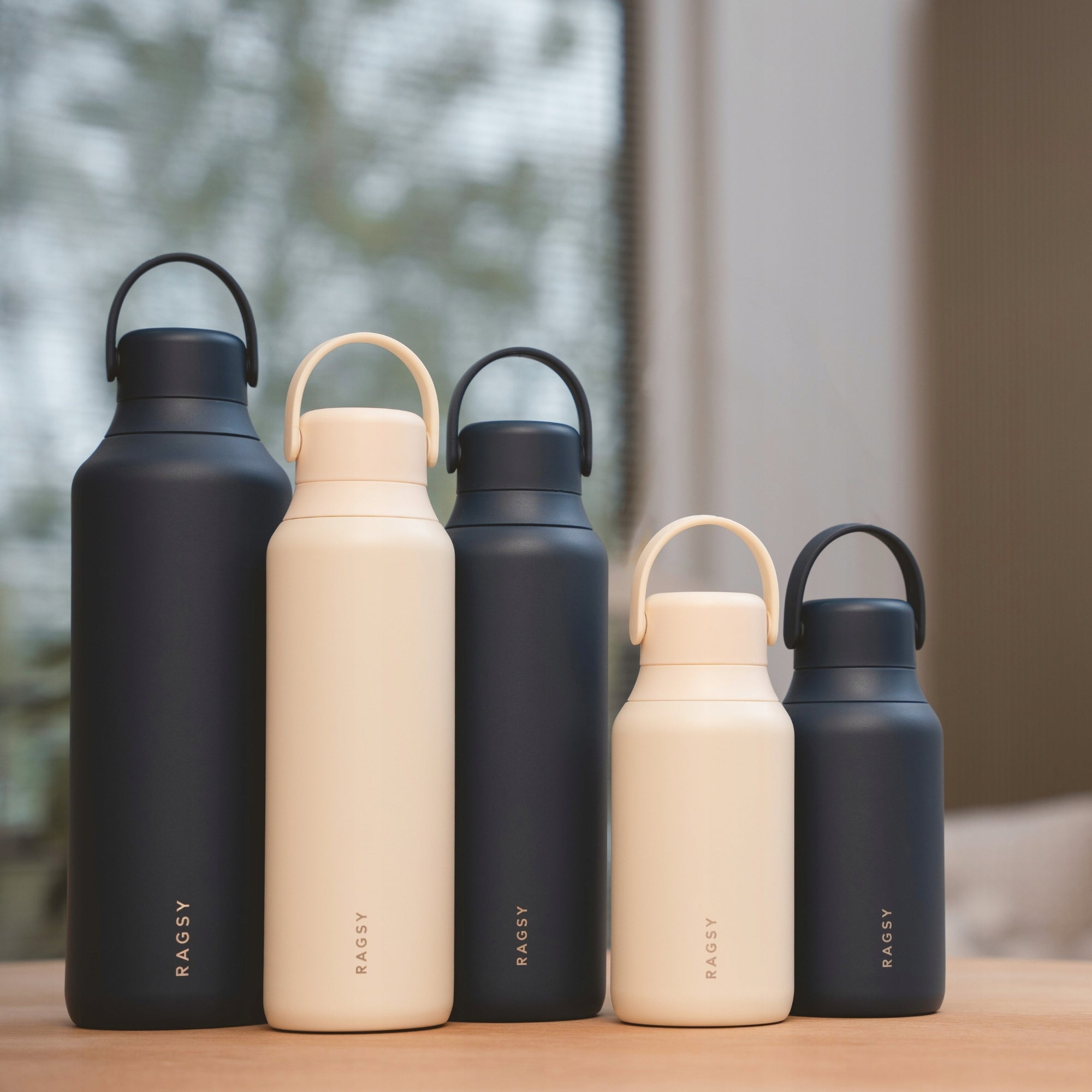 MOSHI Thermal Bottle with Ceramic Interior 350 ml 14/28h - Sand Manufacturer code 020136