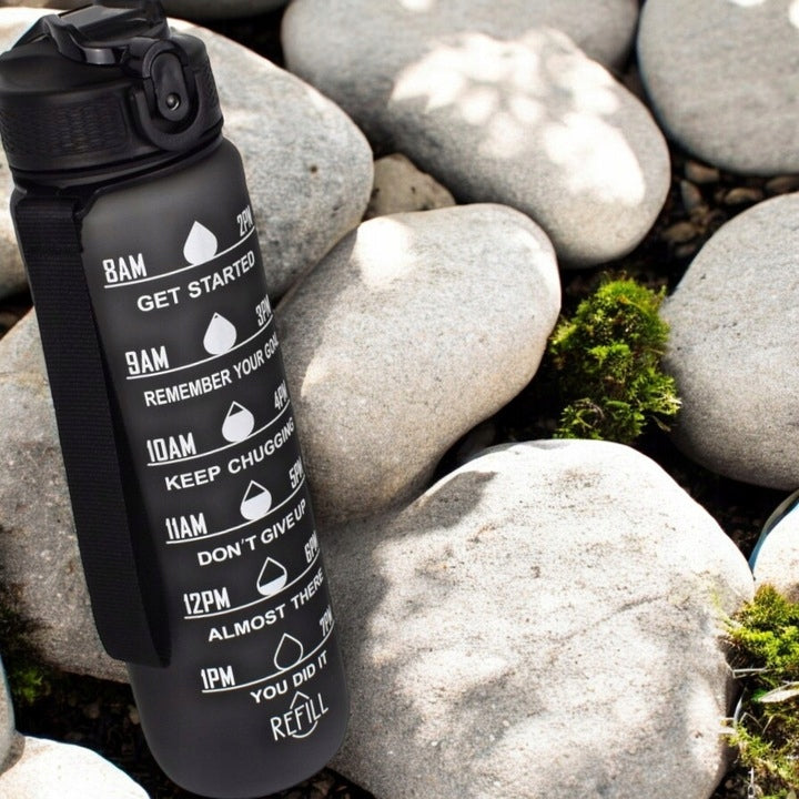 MOTIVATIONAL WATER BOTTLE SPORTS WATER BOTTLE WITH MEASURING CUP FITNESS GYM 1L Manufacturer code Butelka motywacyjna