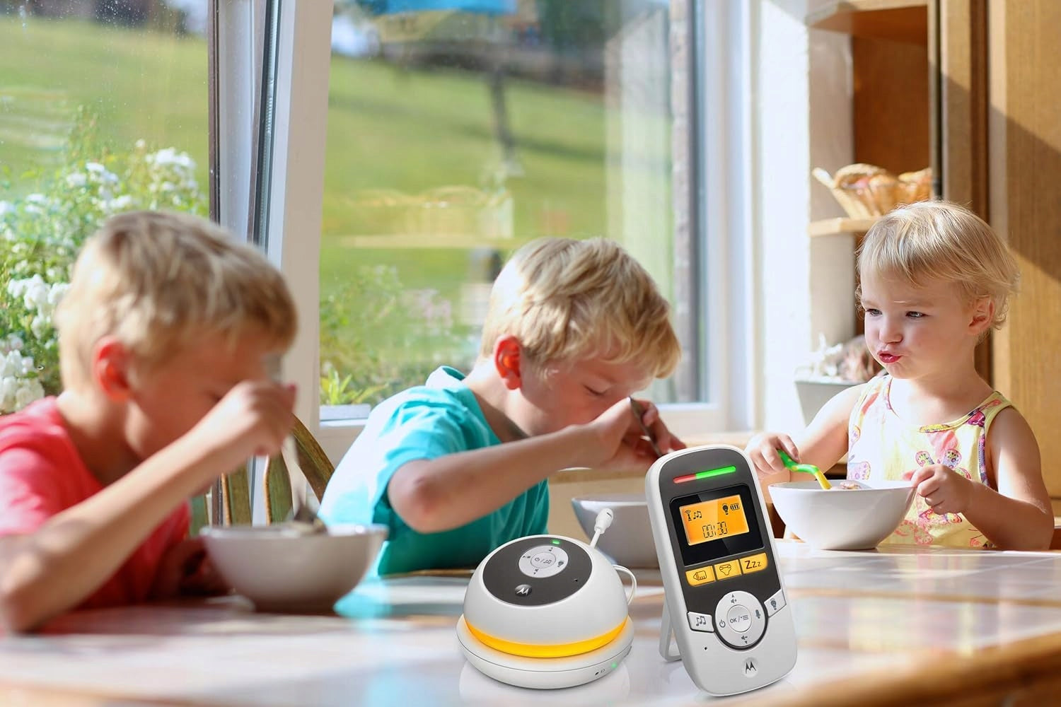 MOTOROLA MBP169 BABY MONITOR AUDIO 300m | TIMER, LAMP, ECO Manufacturer code 5012786040083