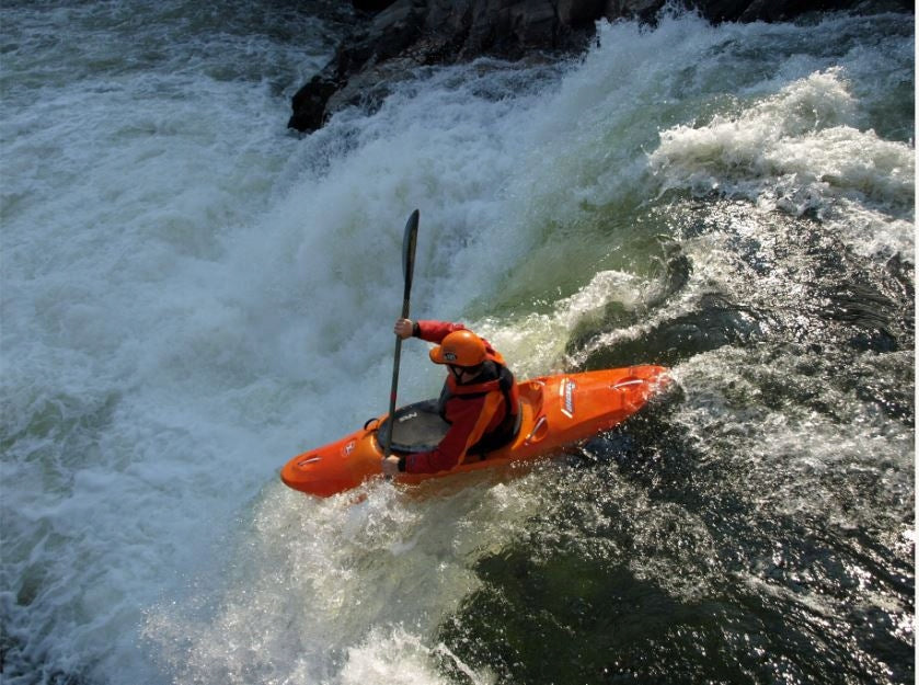 MOUNTAIN KAYAK RIVER RUNNER DIESEL 60 WAVE SPORT Manufacturer code WAVE SPORT